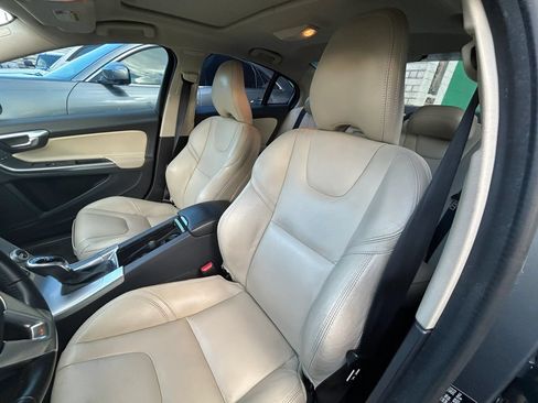 Used 2017 Volvo S60 T5 Dynamic w/ Vision Package FWD image 5
