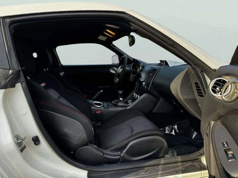 Used 2014 Nissan 370Z NISMO w/ Bose Package image 35