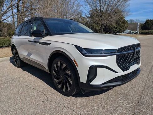 New 2026 Lincoln Nautilus Reserve image 11