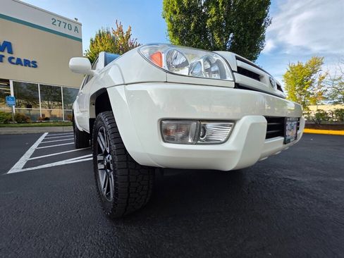 Used 2005 Toyota 4Runner Limited image 9
