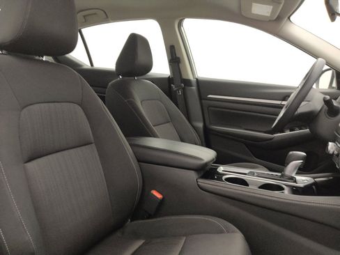 Used 2023 Nissan Altima 2.5 SV image 21