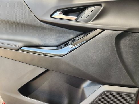 New 2027 Chevrolet Equinox LT FWD image 16