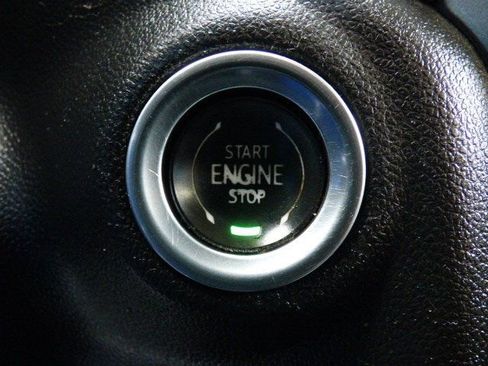 Used 2020 Chevrolet Silverado 1500 LT w/ All-Star Edition image 29