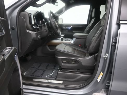 Used 2023 Chevrolet Silverado 1500 High Country RWD image 12