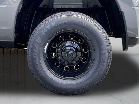 New 2026 RAM 3500 Big Horn AWD/4WD image 30