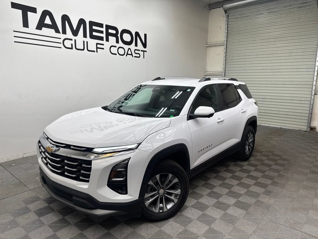 Used 2025 Chevrolet Equinox LT w/ Convenience Package II AWD/4WD image 2