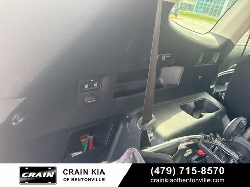 Used 2020 Kia Telluride LX AWD/4WD image 25