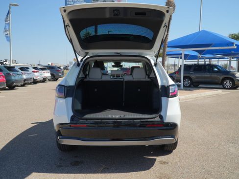 Used 2026 Honda HR-V EX-L image 7