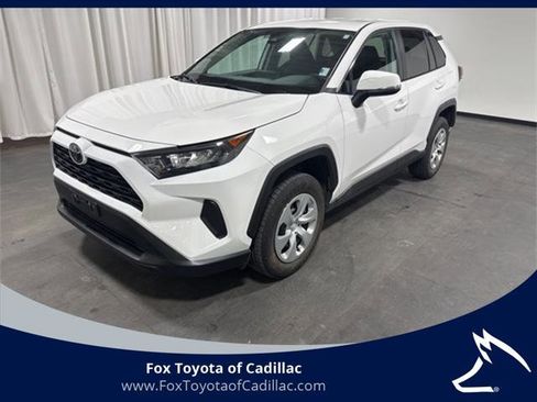 Certified 2022 Toyota RAV4 LE image 1