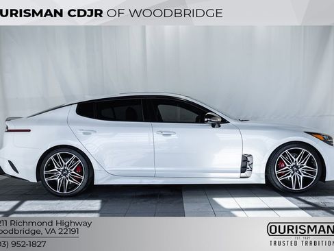 Used 2022 Kia Stinger GT1 image 3