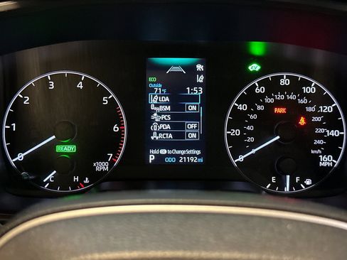 Used 2024 Toyota Corolla SE w/ SE Package image 23