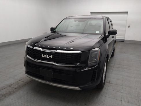 Used 2022 Kia Telluride LX FWD image 15