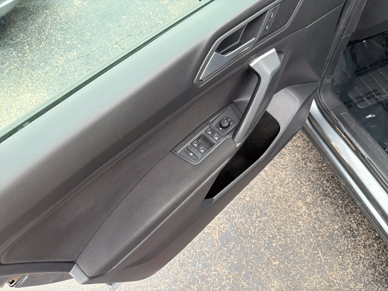 Used 2020 Volkswagen Tiguan S AWD/4WD image 12