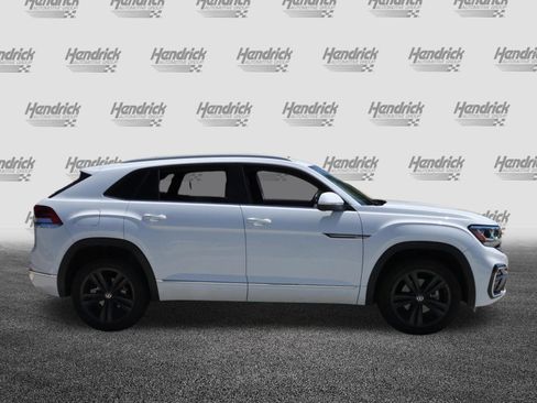 Used 2021 Volkswagen Atlas Cross Sport SE FWD image 10