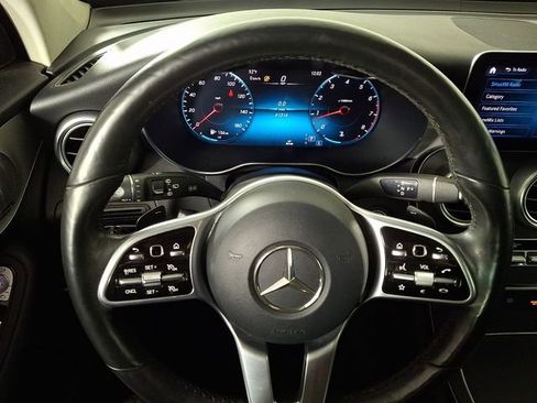Used 2021 Mercedes-Benz GLC 300 4MATIC image 21