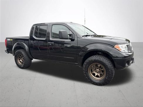 Used 2018 Nissan Frontier PRO-4X AWD/4WD image 4