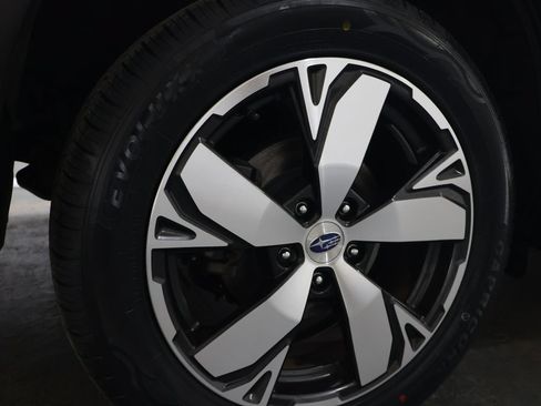 Used 2020 Subaru Forester Touring AWD/4WD image 33