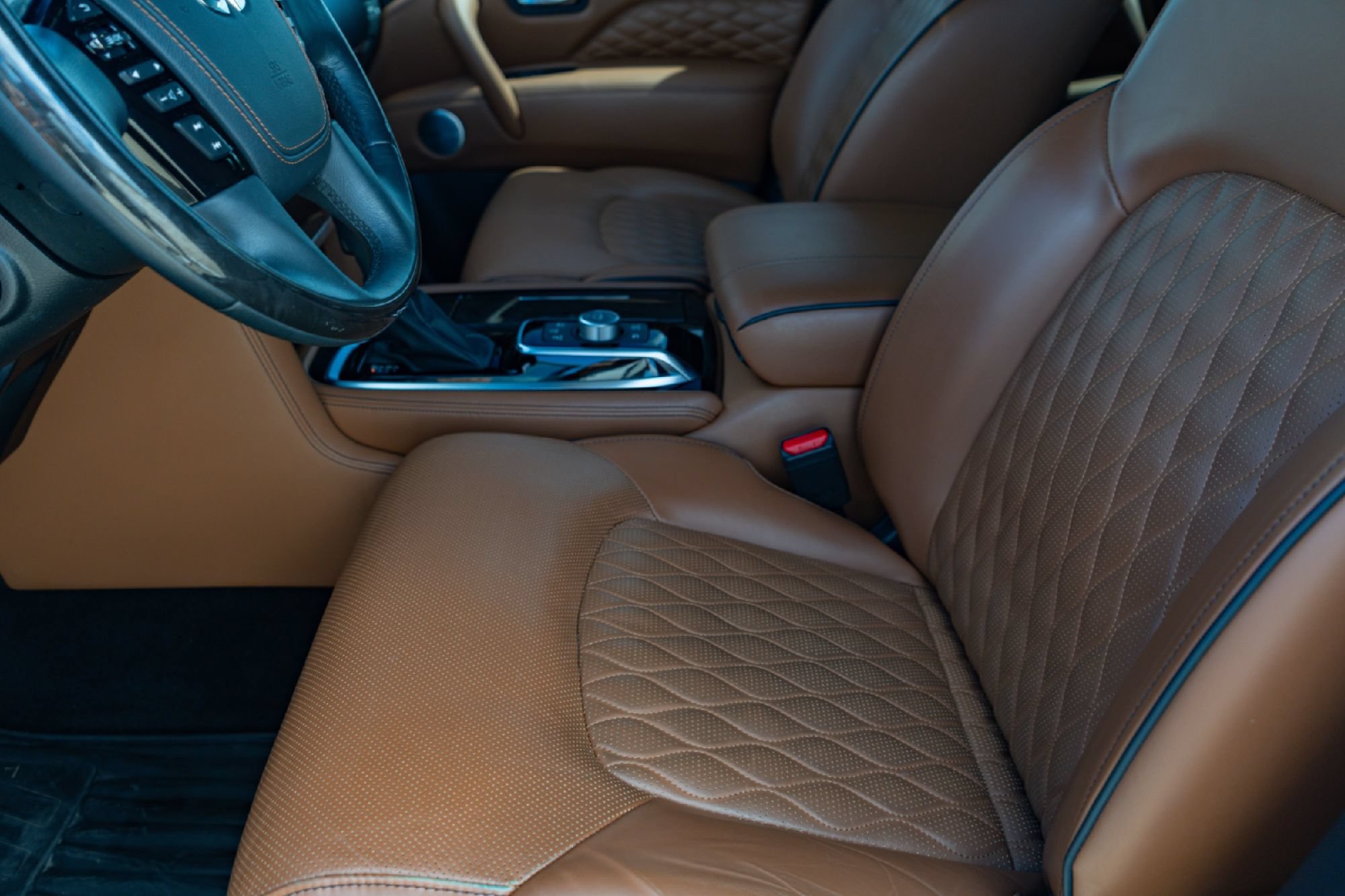 Certified 2023 INFINITI QX80 Sensory w/ All-Season Package AWD/4WD image 10