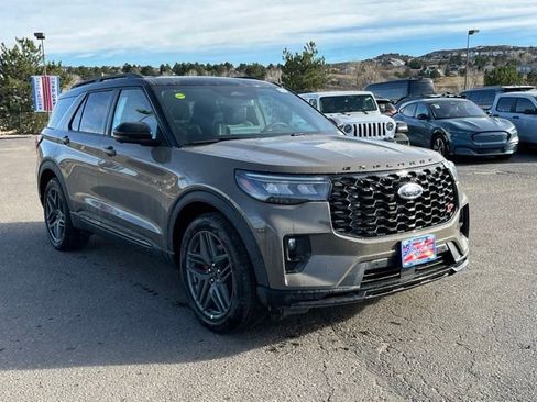 New 2026 Ford Explorer ST w/ Sun And Sound Package image 8