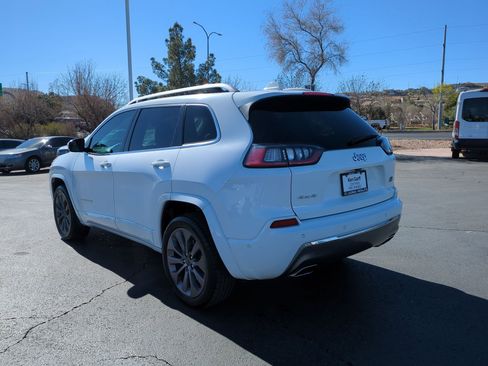 Used 2019 Jeep Cherokee Overland w/ Technology Group image 5