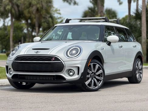 Used 2023 MINI Cooper Clubman S FWD image 7