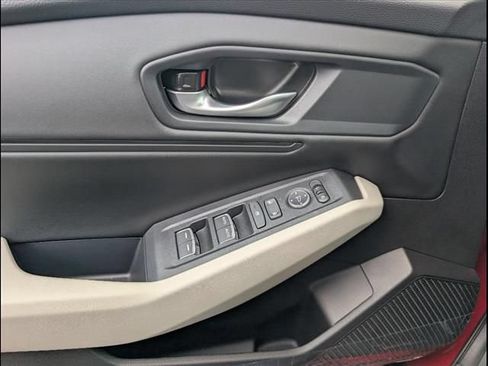 Used 2025 Honda Accord SE image 16