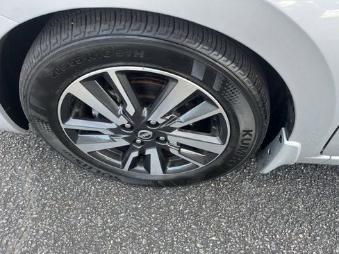 Used 2024 Nissan Versa S w/ S Plus Package image 21