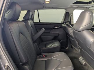 Certified 2024 Toyota Highlander XLE video 3