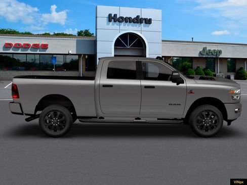 New 2026 RAM 2500 Big Horn AWD/4WD image 7