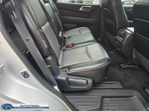 Used 2020 Nissan Pathfinder SL AWD/4WD image 15