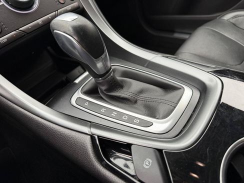 Used 2016 Ford Fusion Titanium FWD image 17