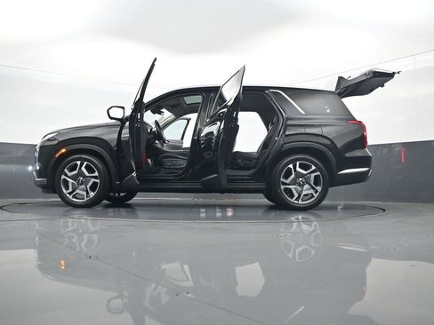 Used 2023 Hyundai Palisade SEL FWD image 35