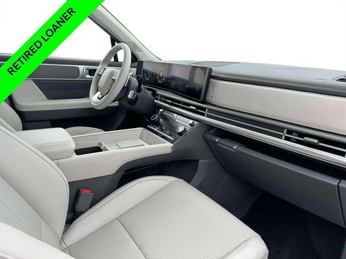 New 2025 Hyundai Santa Fe SEL image 16