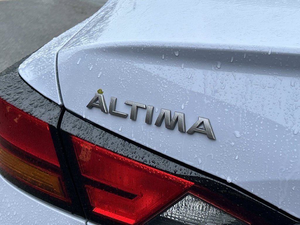Certified 2024 Nissan Altima 2.5 SR w/ SR Premium Package AWD/4WD image 12