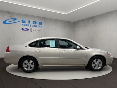 Used 2008 Chevrolet Impala LT FWD image 7