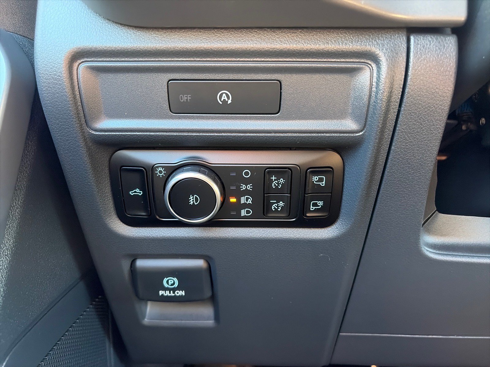 Used 2025 Ford F150 XLT w/ Equipment Group 302A MID AWD/4WD image 32