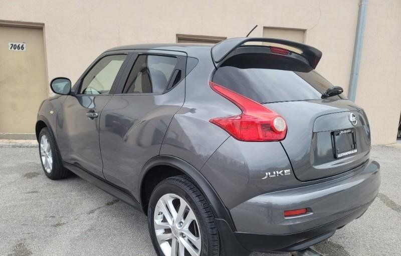 Used 2011 Nissan Juke SV FWD image 5