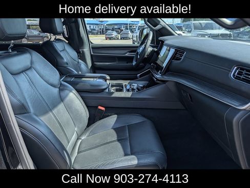 Used 2024 Jeep Wagoneer L Series III w/ Flexible Seating Group AWD/4WD image 35