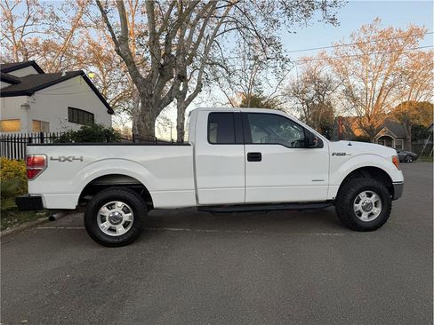 Used 2014 Ford F150 XLT w/ Equipment Group 301A Mid AWD/4WD image 8