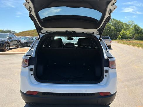 Used 2025 Jeep Compass Limited AWD/4WD image 18