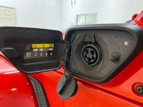 Used 2025 Jeep Wrangler Unlimited Sahara w/ Safety Group AWD/4WD image 92