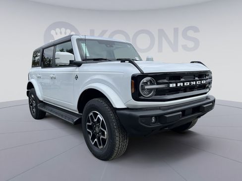New 2025 Ford Bronco Outer Banks image 10