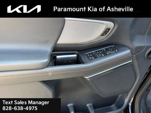 Used 2025 Ford Expedition Max Active RWD image 25