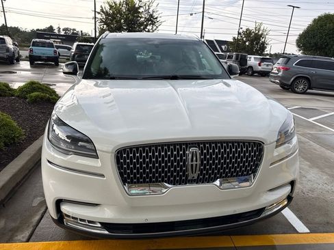 Used 2021 Lincoln Aviator Reserve w/ Elements Package Plus RWD image 2