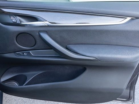 Used 2018 BMW X5 xDrive35i image 18