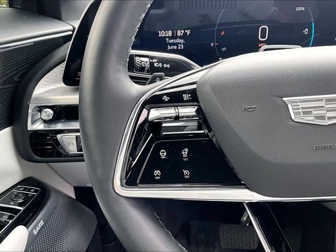 Used 2024 Cadillac Lyriq Luxury RWD image 24