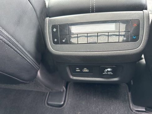 Used 2023 Nissan Pathfinder Platinum image 44