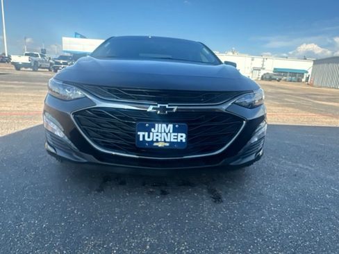 Used 2025 Chevrolet Malibu LT w/ Midnight Edition FWD image 2