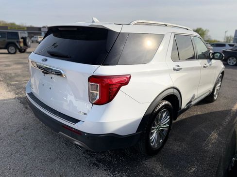 Used 2020 Ford Explorer Limited AWD/4WD image 2