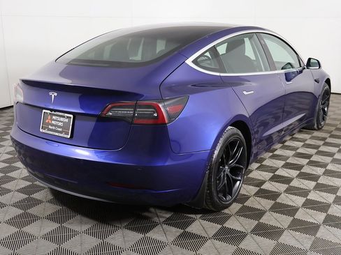 Used 2020 Tesla Model 3 Standard Range image 11